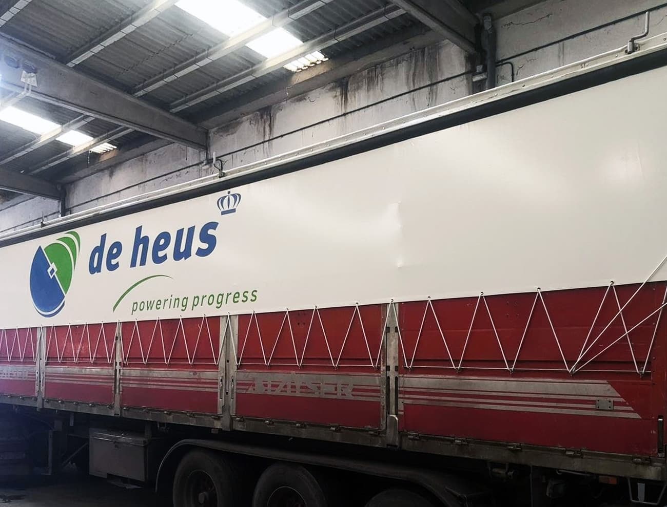 Fábrica de lonas para camiones en Lugo